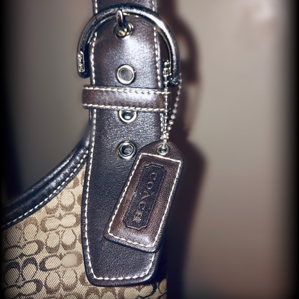Authentic Coach Crossbody Purse! - Picture 3 of 6